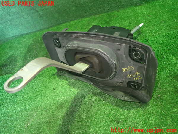 1UPJ-30407555]スカイライン(YV37)ATシフトレバー(ペダル) 中古_m0002.jpg
