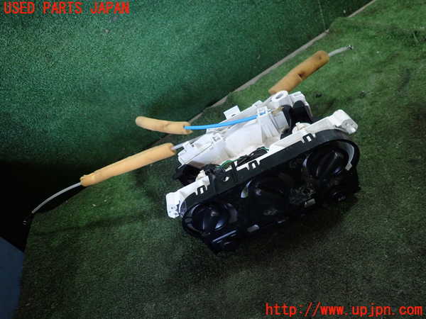 5UPJ-30416066]コペン(L880K)エアコンスイッチ1 中古_m0001.jpg