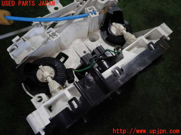 5UPJ-30416066]コペン(L880K)エアコンスイッチ1 中古_m0003.jpg