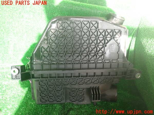 1UPJ-30432560]エスティマハイブリッド(AHR20W)エアクリーナーボックス 中古_m0002.jpg