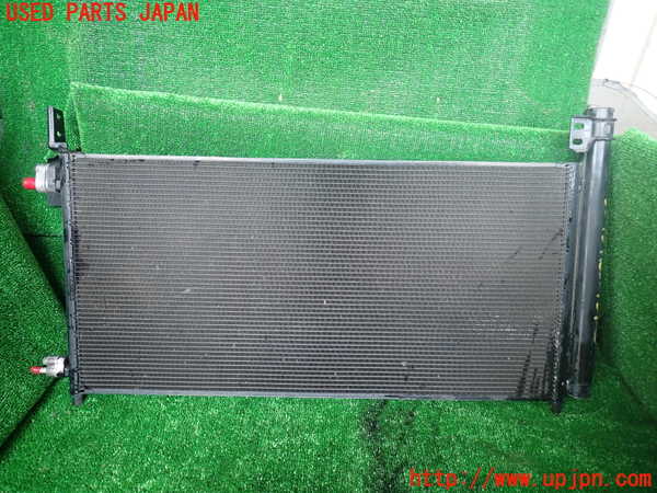 1UPJ-30436031]エスティマハイブリッド(AHR20W)エアコンコンデンサー1 中古_m0001.jpg