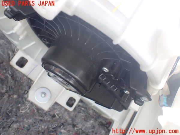 1UPJ-30436095]エスティマハイブリッド(AHR20W)ブロアファン(ブロアーファン) 中古_m0002.jpg
