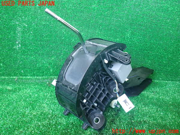 1UPJ-30437555]エスティマハイブリッド(AHR20W)ATシフトレバー 中古_m0001.jpg