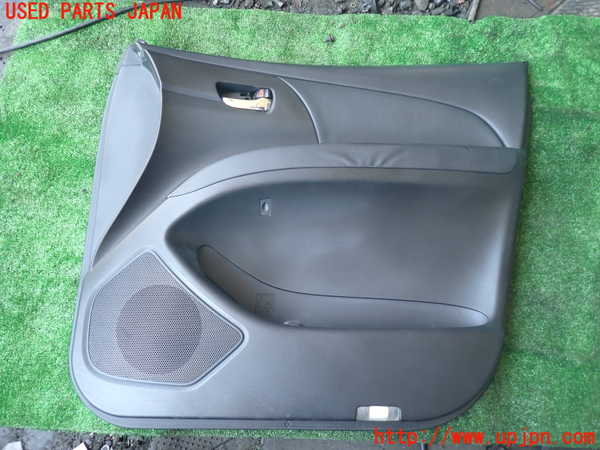 1UPJ-30431234]エスティマハイブリッド(AHR20W)右前ドア内張り 中古_m0001.jpg