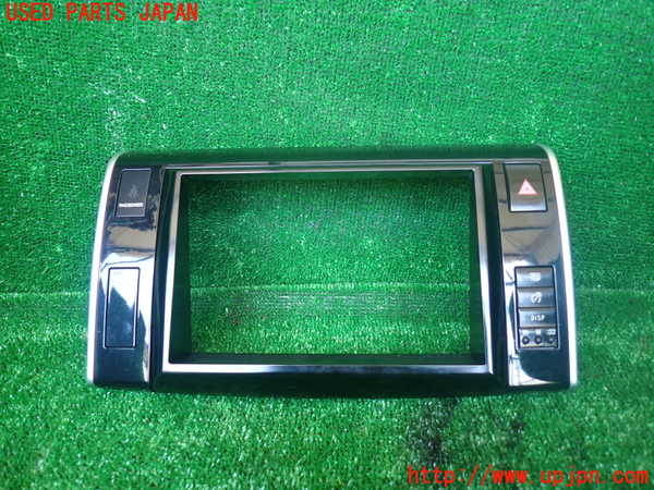 5UPJ-30437691]エスティマハイブリッド(AHR20W)内装トリム類1 中古_m0001.jpg