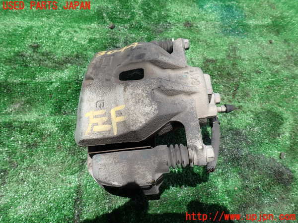 1UPJ-30444085]エスティマハイブリッド(AHR20W)左フロントキャリパー 中古_m0001.jpg