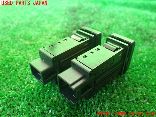 1UPJ-30446313]エスティマハイブリッド(AHR20W)スイッチ8 (運転席＆助手席シートヒーター) 中古_m0002.jpg