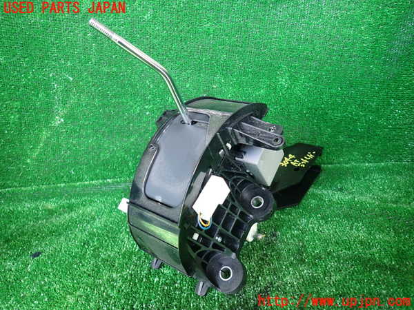 1UPJ-30447555]エスティマハイブリッド(AHR20W)ATシフトレバー 中古_m0001.jpg