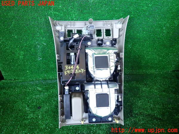 1UPJ-30447810]エスティマハイブリッド(AHR20W)ドリンクホルダー 中古_m0003.jpg
