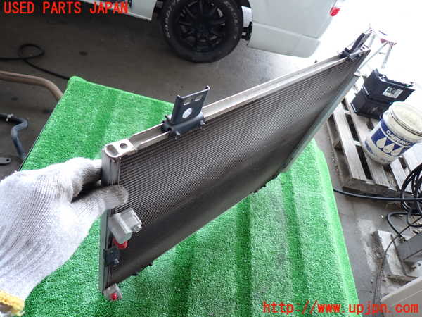 2UPJ-30456031]ハイエースバン200系(TRH200V)エアコンコンデンサー1 中古_m0002.jpg