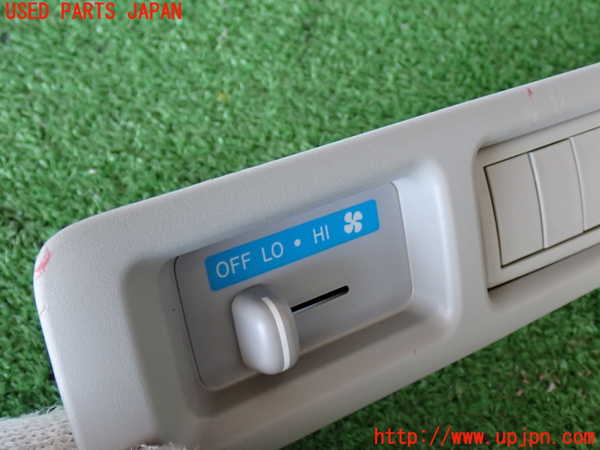 2UPJ-30456306]ハイエースバン200系(TRH200V)スイッチ1 (空調) 中古_m0002.jpg