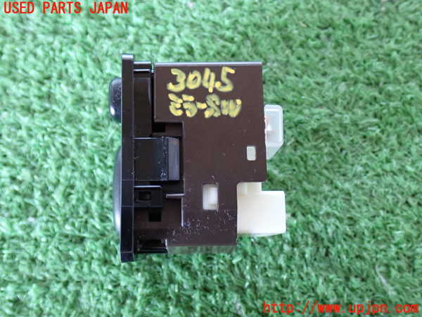 5UPJ-30456280]ハイエースバン200系(TRH200V)ミラースイッチ 中古_m0002.jpg