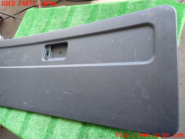 2UPJ-30451578]ハイエースバン200系(TRH200V)バックドア内張り 中古_m0003.jpg