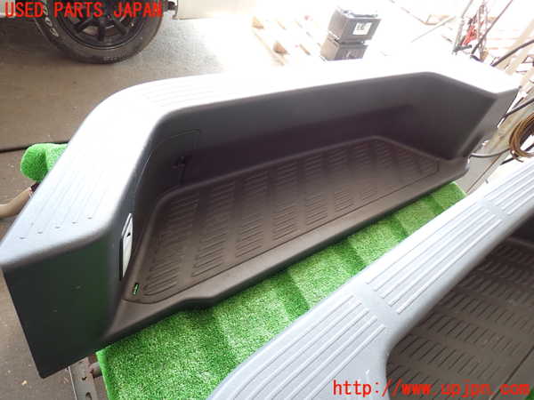 2UPJ-30457740]ハイエースバン200系(TRH200V)スカッフプレート 中古_m0002.jpg