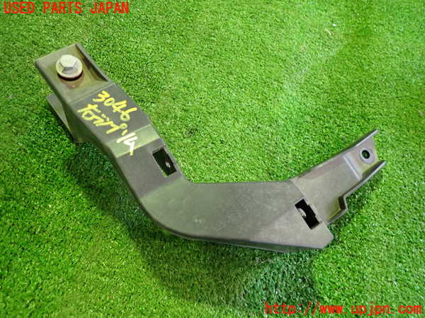 2UPJ-30461140]BMW i3(1Z06)(I01)右ヘッドライトリム 中古_m0001.jpg