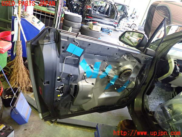2UPJ-30461260]BMW i3(1Z06)(I01)左前ドア (43R-007951 M19) 中古_m0003.jpg