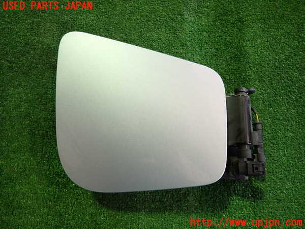 2UPJ-30461690]BMW i3(1Z06)(I01)フューエルリッド 中古_m0001.jpg