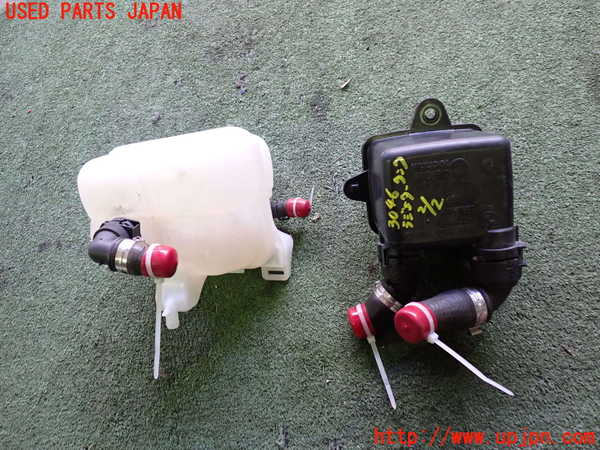 2UPJ-30462410]BMW i3(1Z06)(I01)ラジエータータンク 中古_m0002.jpg