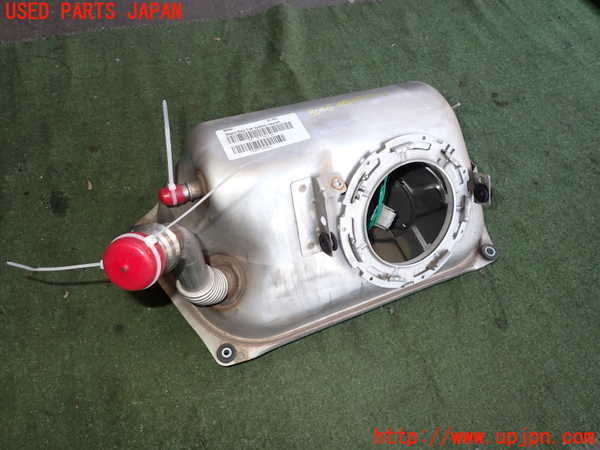 2UPJ-30462500]BMW i3(1Z06)(I01)燃料タンク 中古_m0001.jpg