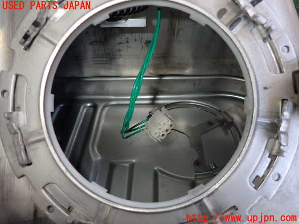 2UPJ-30462500]BMW i3(1Z06)(I01)燃料タンク 中古_m0004.jpg