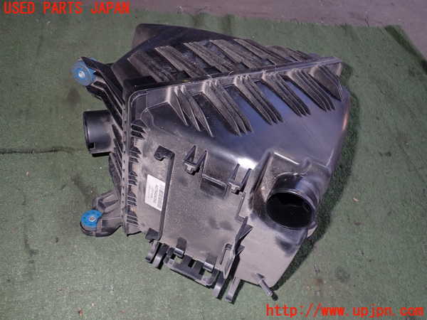 2UPJ-30462560]BMW i3(1Z06)(I01)エアクリーナーボックス 中古_m0002.jpg