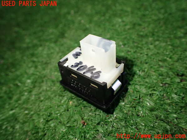 2UPJ-30466307]BMW i3(1Z06)(I01)スイッチ2 (トランク) 中古_m0003.jpg