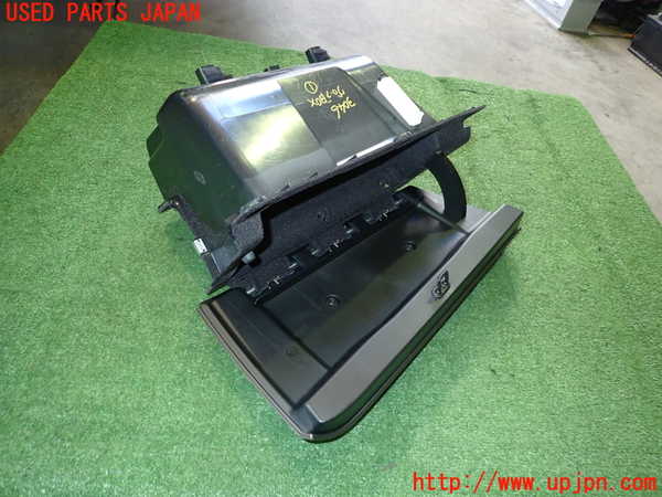 2UPJ-30467516]BMW i3(1Z06)(I01)グローブボックス1 中古_m0002.jpg