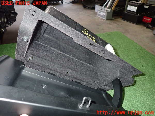 2UPJ-30467516]BMW i3(1Z06)(I01)グローブボックス1 中古_m0003.jpg