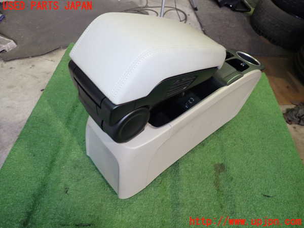 2UPJ-30467540]BMW i3(1Z06)(I01)センターコンソール 中古_m0004.jpg