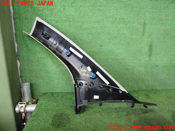 2UPJ-30477655]BMW i3(1Z06)右フロントピラートリム 中古 (I01)_m0003.jpg