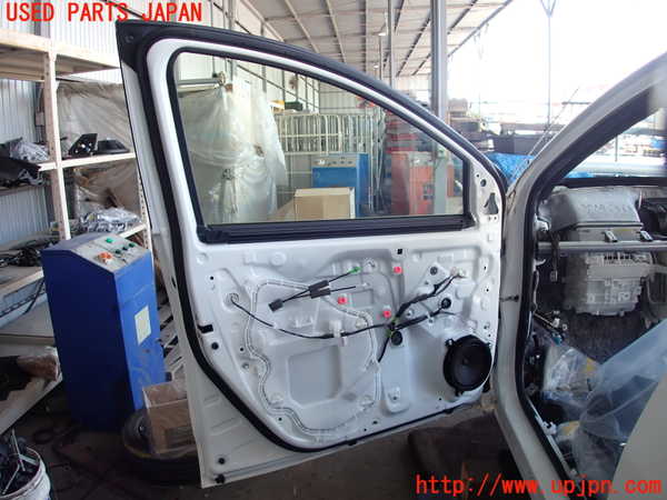 2UPJ-30481260]ヤリス(YARIS)(KSP210)左前ドア ジャンク品 (43R-00122 M2H3) 中古_m0005.jpg
