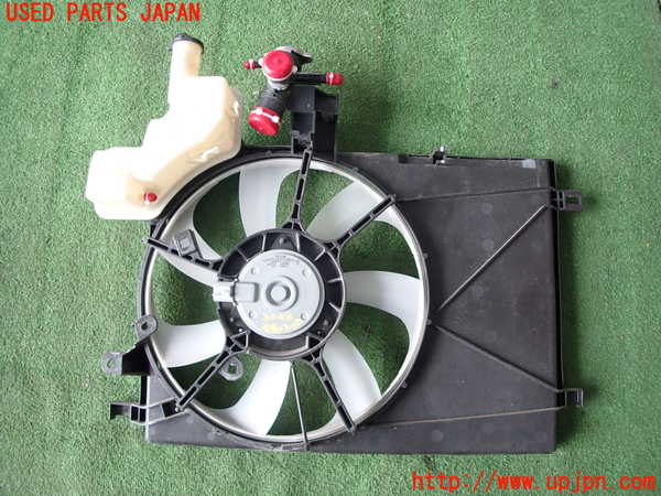 2UPJ-30486836]ヤリス(YARIS)(KSP210)電動ファン1 中古_m0001.jpg
