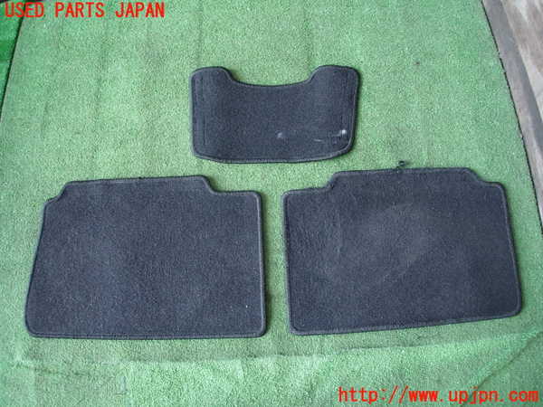 2UPJ-30487800]ヤリス(YARIS)(KSP210)フロアマット 中古_m0003.jpg