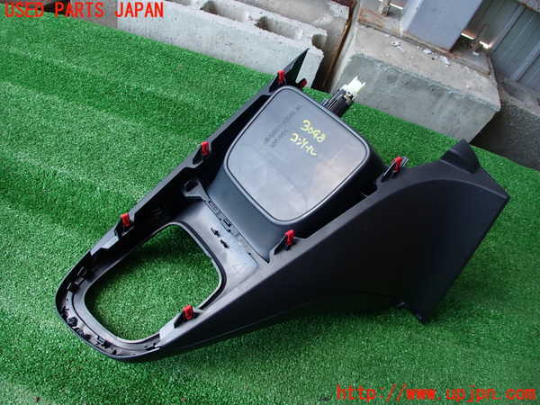 2UPJ-30487549]ヤリス(YARIS)(KSP210)コンソール 中古_m0003.jpg