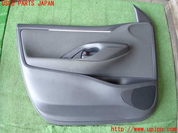 2UPJ-30481264]ヤリス(YARIS)(KSP210)左前ドア内張り 中古_m0001.jpg