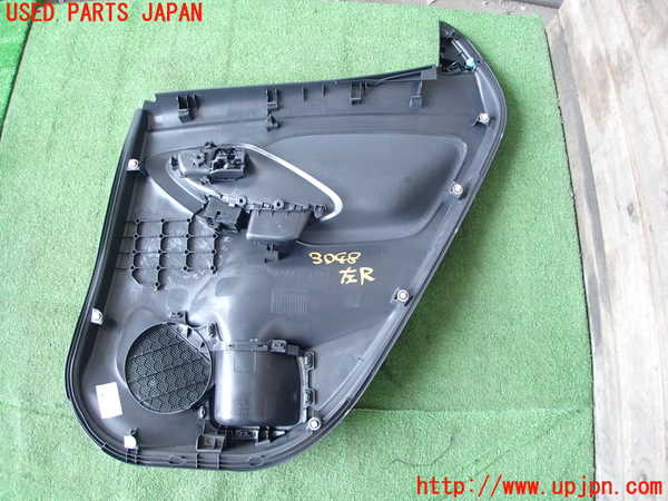 2UPJ-30481324]ヤリス(YARIS)(KSP210)左後ドア内張り 中古_m0004.jpg