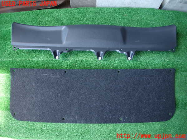 2UPJ-30481578]ヤリス(YARIS)(KSP210)バックドア内張り 中古_m0001.jpg