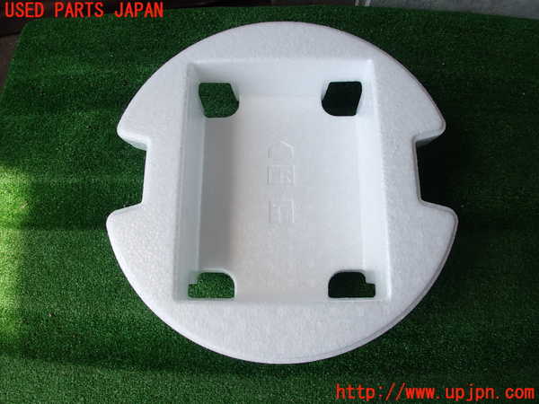 2UPJ-30487772]ヤリス(YARIS)(KSP210)ラゲッジトレイ2 中古_m0001.jpg