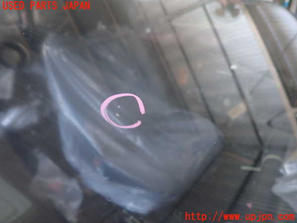 5UPJ-30491195]ギャラン(E39A)フロントガラス (M364) 中古_m0003.jpg