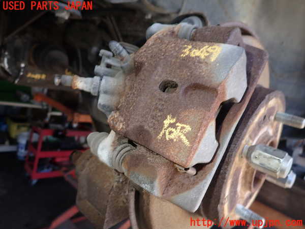 2UPJ-30494090]ギャラン(E39A)右リアキャリパー 中古_m0001.jpg