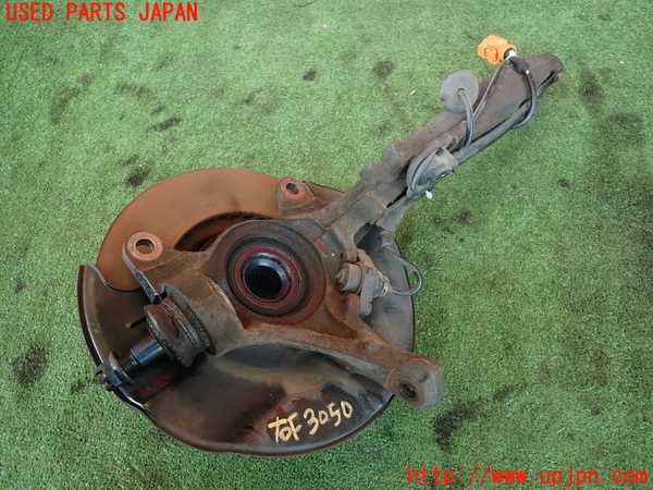 2UPJ-30504290]シビック フェリオ(EK3)右フロントナックルハブ 中古_m0002.jpg