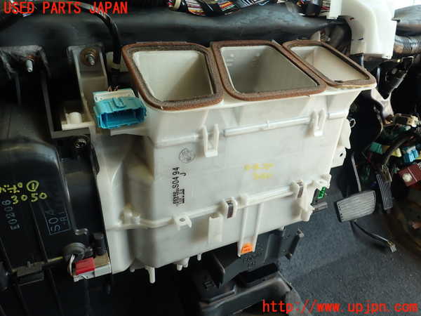 2UPJ-30506100]シビック フェリオ(EK3)ヒーターコア 中古_m0001.jpg