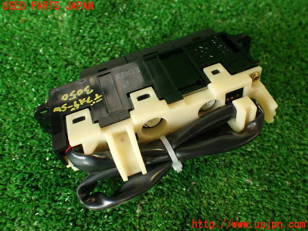 2UPJ-30506300]シビック フェリオ(EK3)デフォッガースイッチ 中古_m0003.jpg