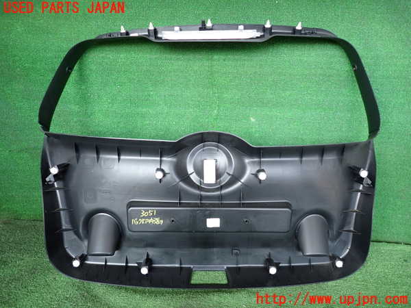 2UPJ-30511578]BMW ミニ(MINI)クーパーD(XN15)(F56)バックドア内張り 中古_m0002.jpg