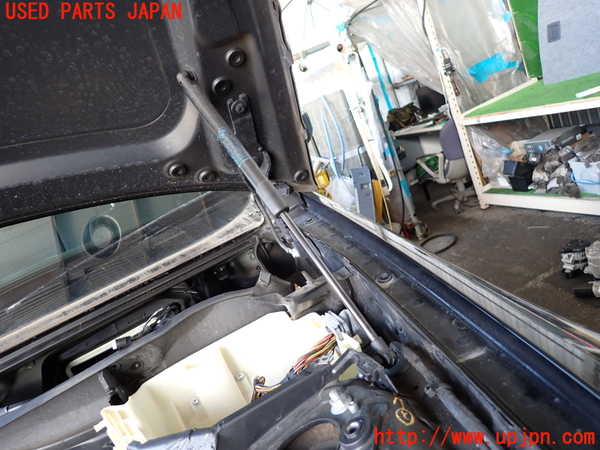 2UPJ-30521068]BMW 320i(PG20)(E90)ボンネットダンパー 中古_m0001.jpg