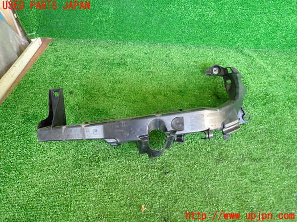 2UPJ-30521142]BMW 320i(PG20)(E90)左ヘッドライトリム 中古_m0001.jpg