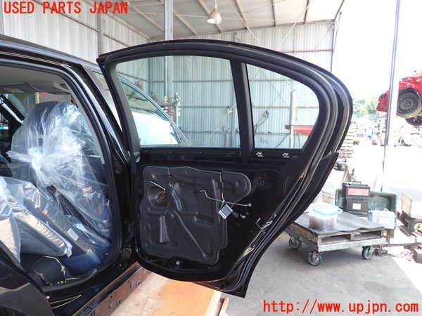 2UPJ-30521290]BMW 320i(PG20)(E90)右後ドア (43R-00083 M272) 中古_m0002.jpg