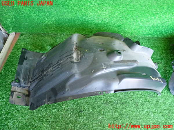 2UPJ-30521090]BMW 320i(PG20)(E90)右前フェンダーライナー 中古_m0003.jpg