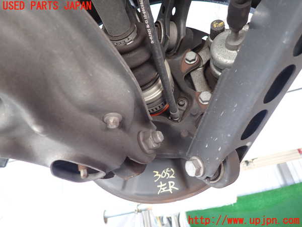2UPJ-30524305]BMW 320i(PG20)(E90)左リアナックルハブ 中古_m0002.jpg