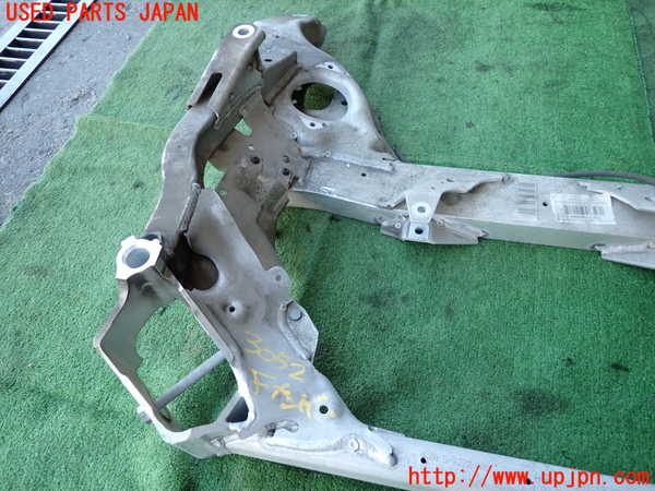 2UPJ-30525285]BMW 320i(PG20)(E90)フロントメンバー 中古_m0003.jpg